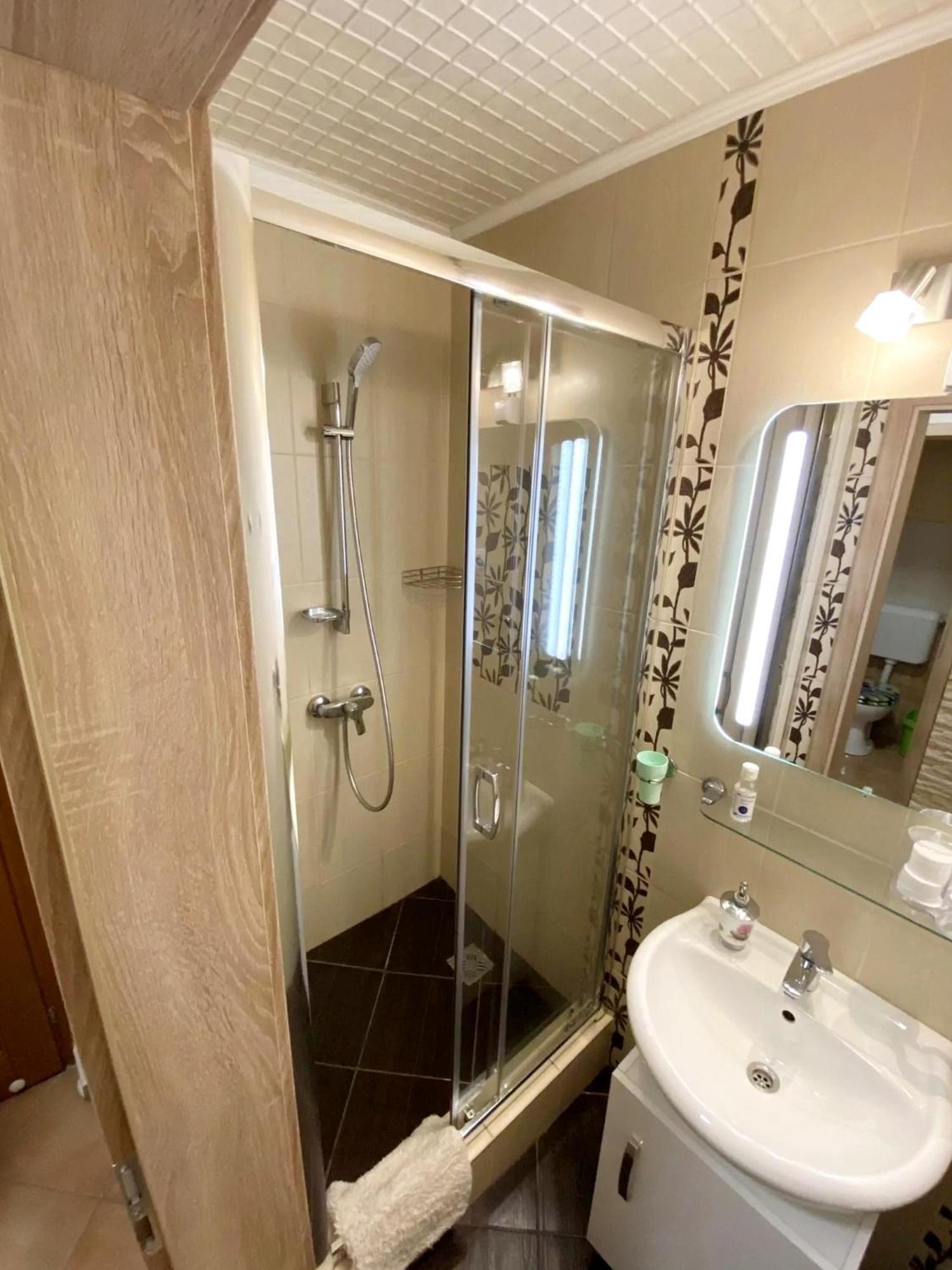 Bambusz Apartman Gyula Exteriér fotografie