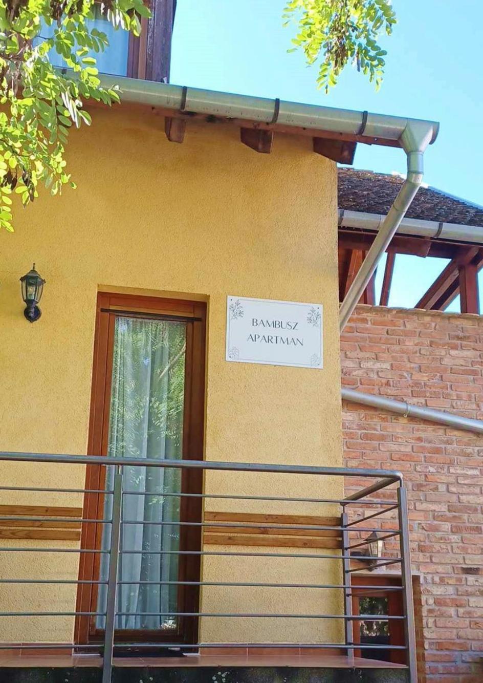 Bambusz Apartman Gyula Exteriér fotografie